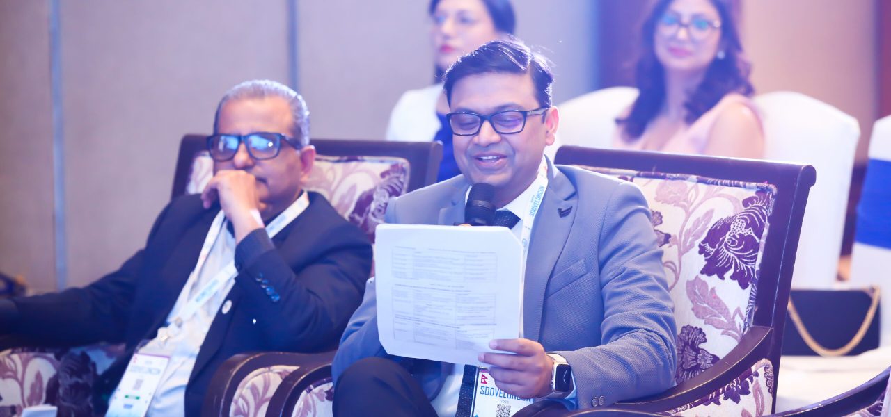 dr-prashant-agrawal-dermatologist-hair-transplant-surgeon-09